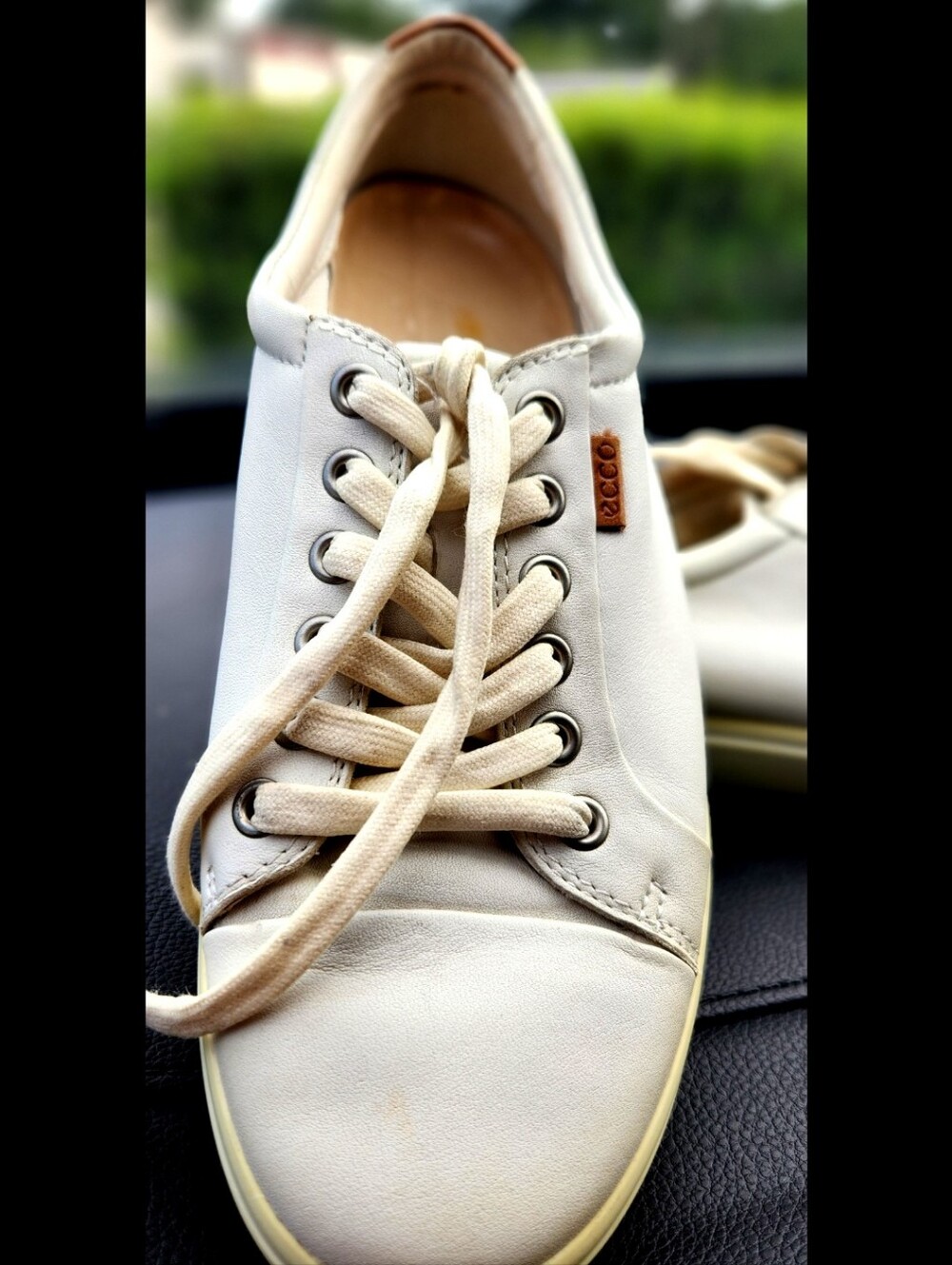 Ecco Men’s Leather Lace-Up Sneakers in Off-White and Tan Accents